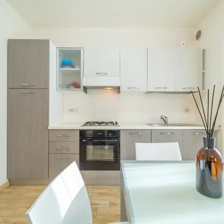 Brorent-casa Chic *